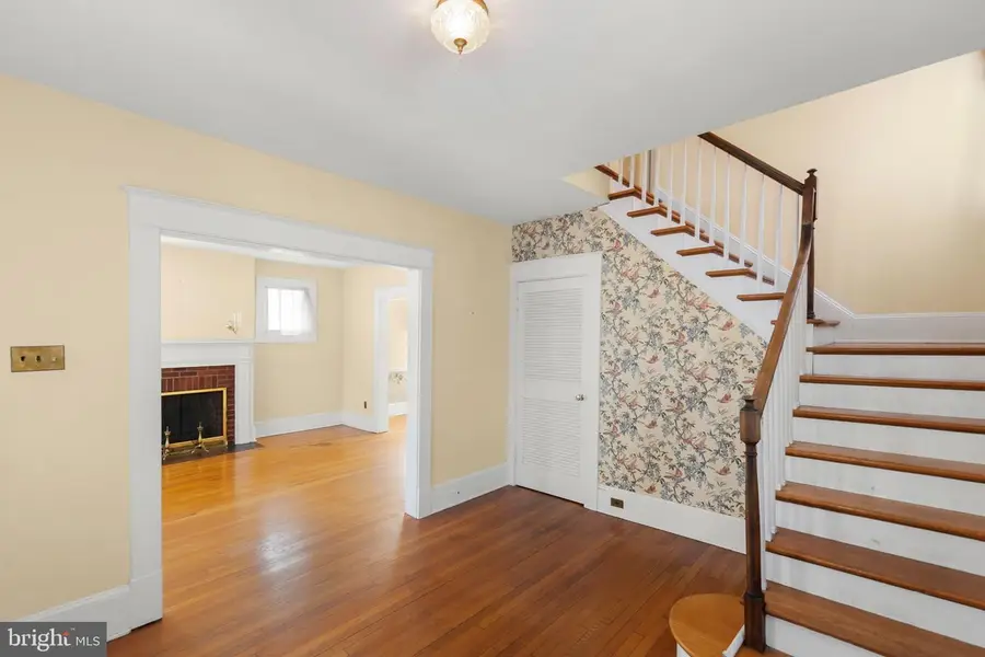 305 Amherst St, Winchester, VA 22601 - #2
