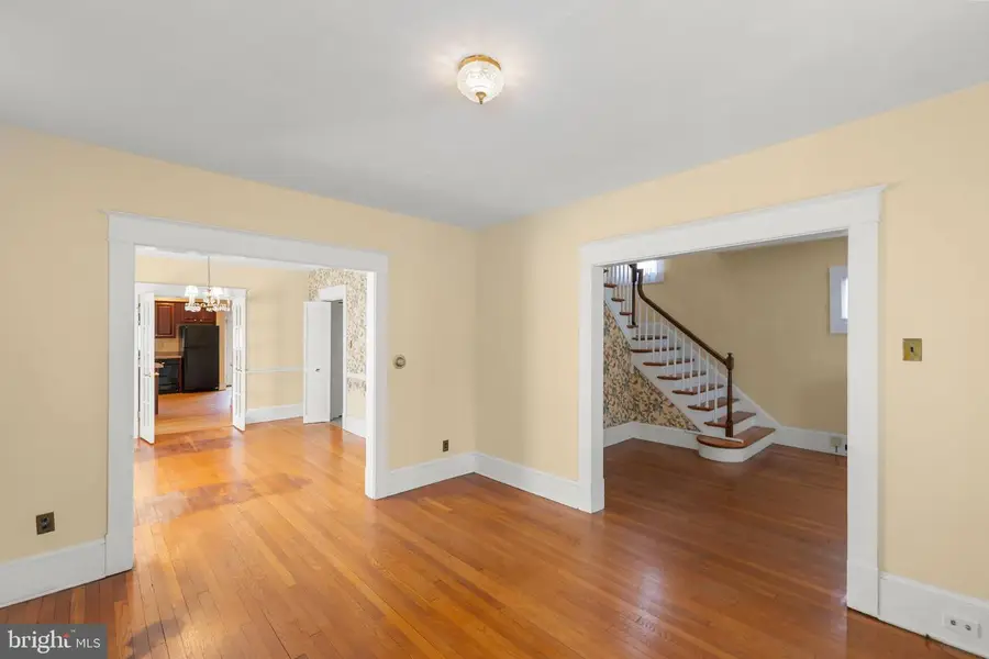 305 Amherst St, Winchester, VA 22601 - #3