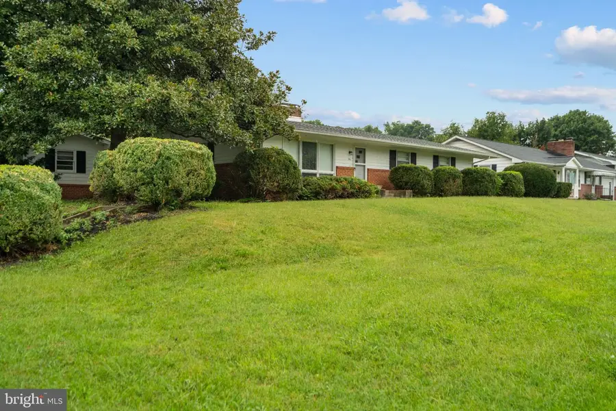 501 Fox Dr, Winchester, VA 22601 - #3