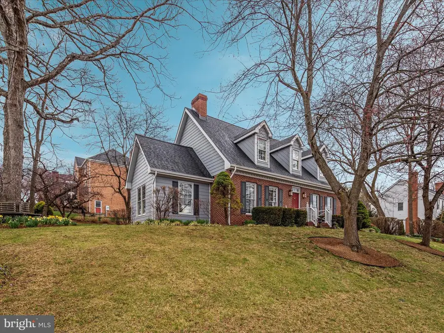 769 Seldon Dr, Winchester, VA 22601 - #2