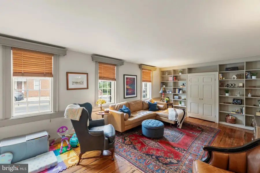 422 S Loudoun St, Winchester, VA 22601 - #3