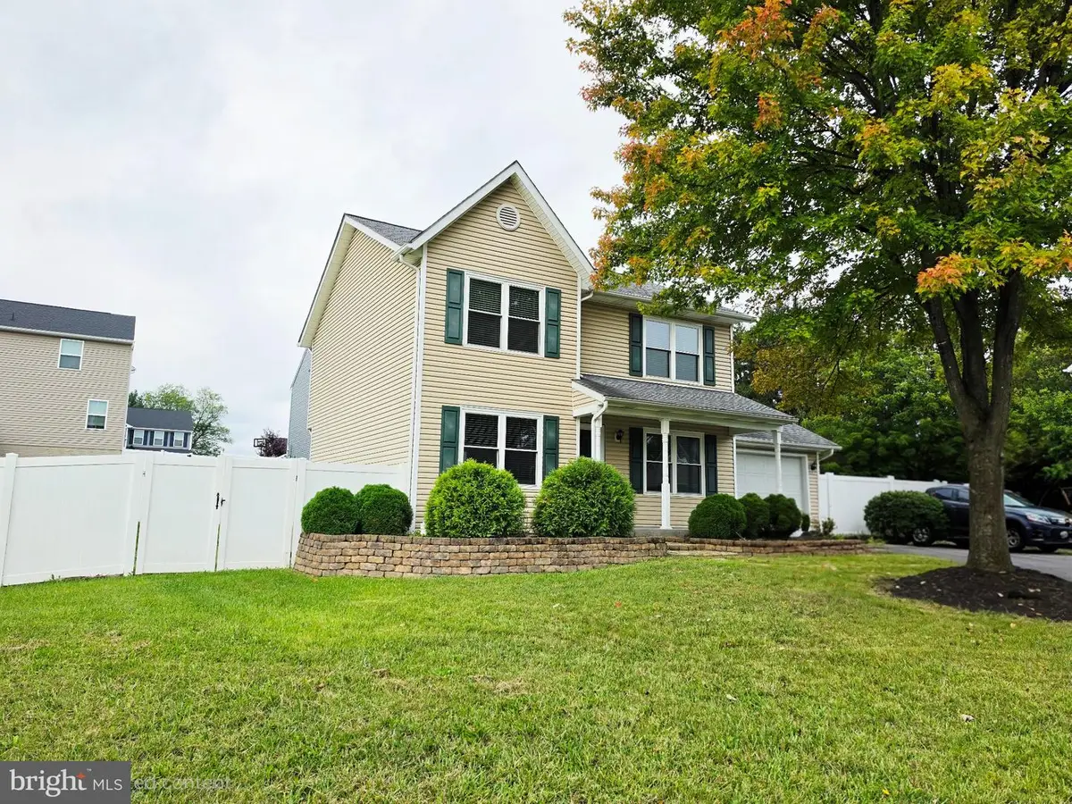 421 Longview Ave, Winchester, VA 22601 - #1