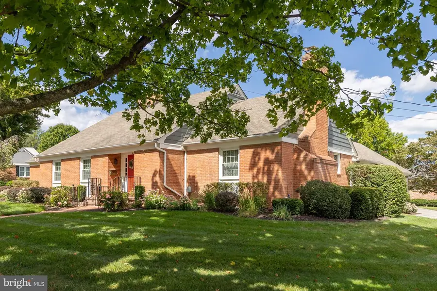 416 Briarmont Dr, Winchester, VA 22601 - #2