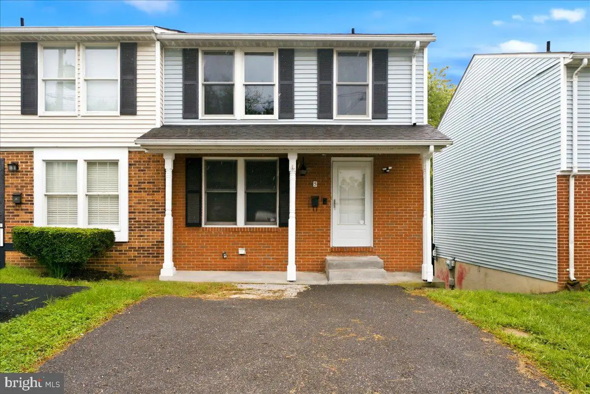 5 E Hart St, Winchester, VA 22601 - #1