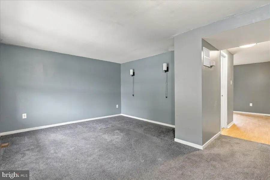 5 E Hart St, Winchester, VA 22601 - #2