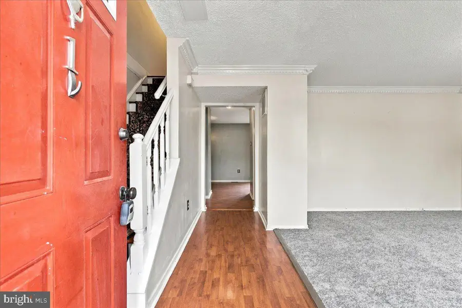 1 E Hart St, Winchester, VA 22601 - #2