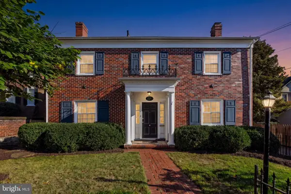 220 Amherst St, WINCHESTER, VA 22601