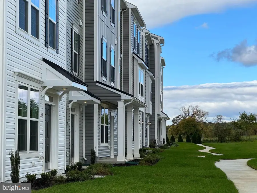 600 Hemsworth Ln, Winchester, VA 22601 - #2