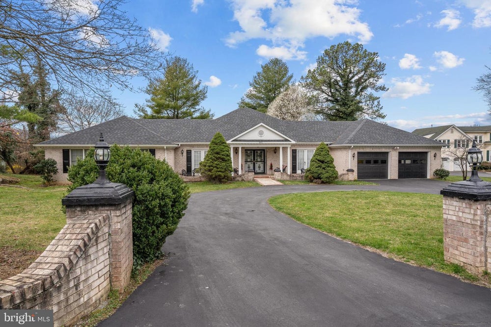 983 Oakmont Dr, FRONT ROYAL, VA 22630 ERA