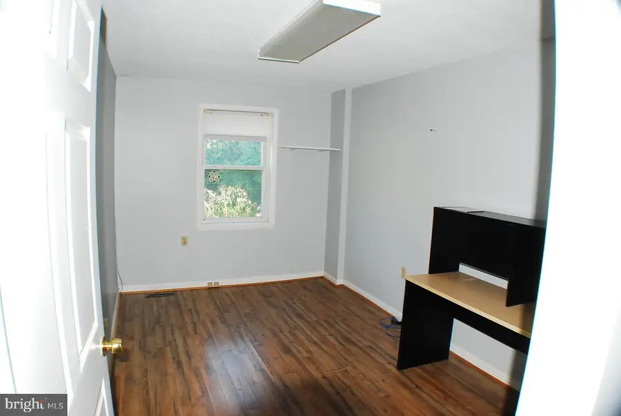 10358 Stonewall Jackson Hwy, Front Royal, VA 22630 - #2