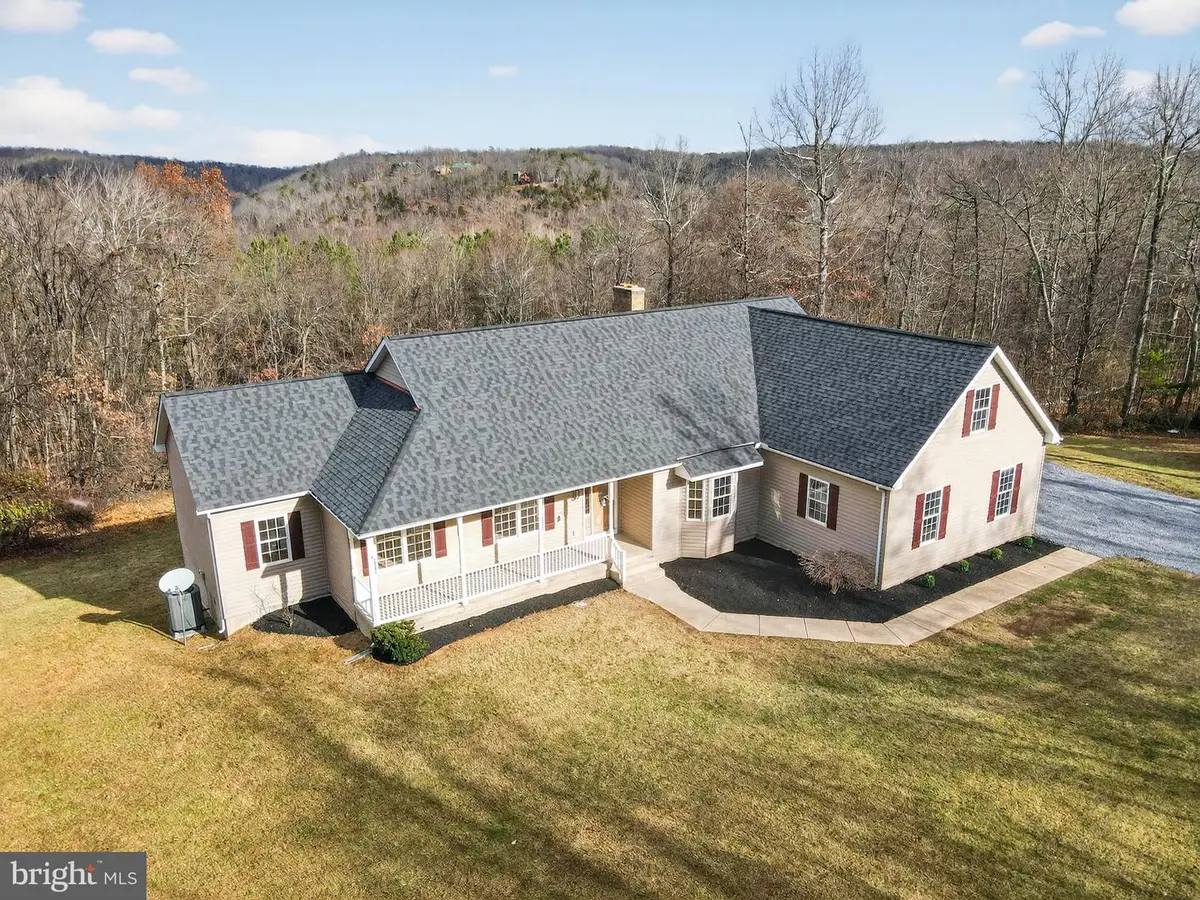 293 Penny Ann Ln, Strasburg, VA 22657 - Image #1