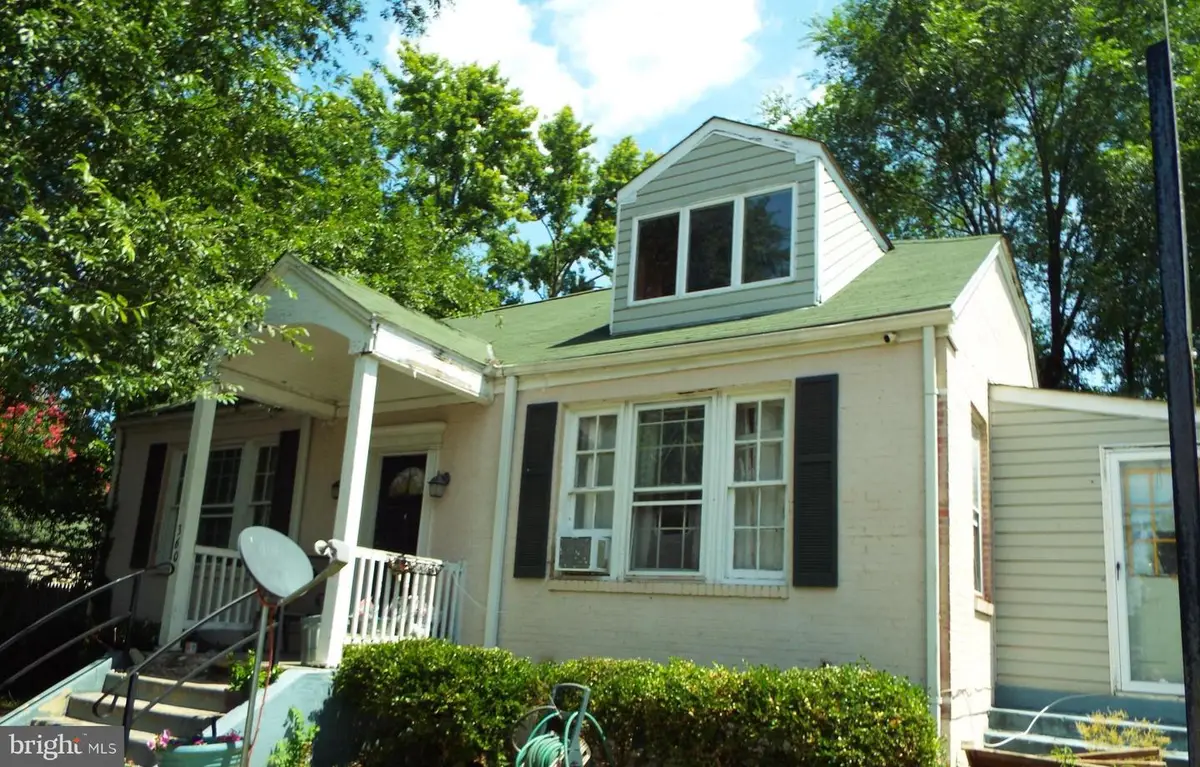 360 Cloud St, Front Royal, VA 22630 - Image #1