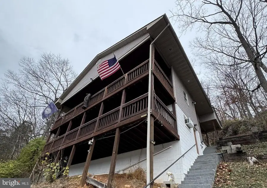 167 Beckwith Dr, Front Royal, VA 22630 - Image #2