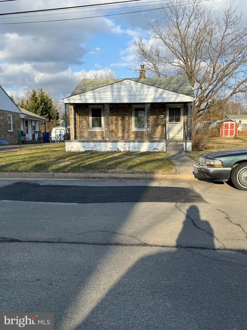 831 W 13th St, Front Royal, VA 22630 - Image #1