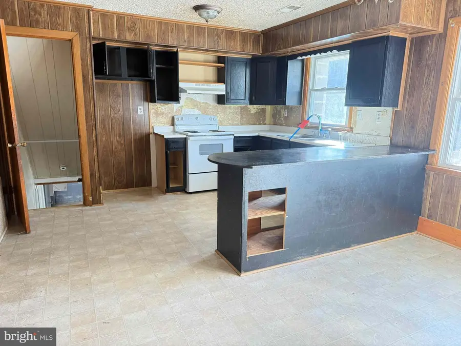 82 Broad Run Rd, Bentonville, VA 22610 - Image #3