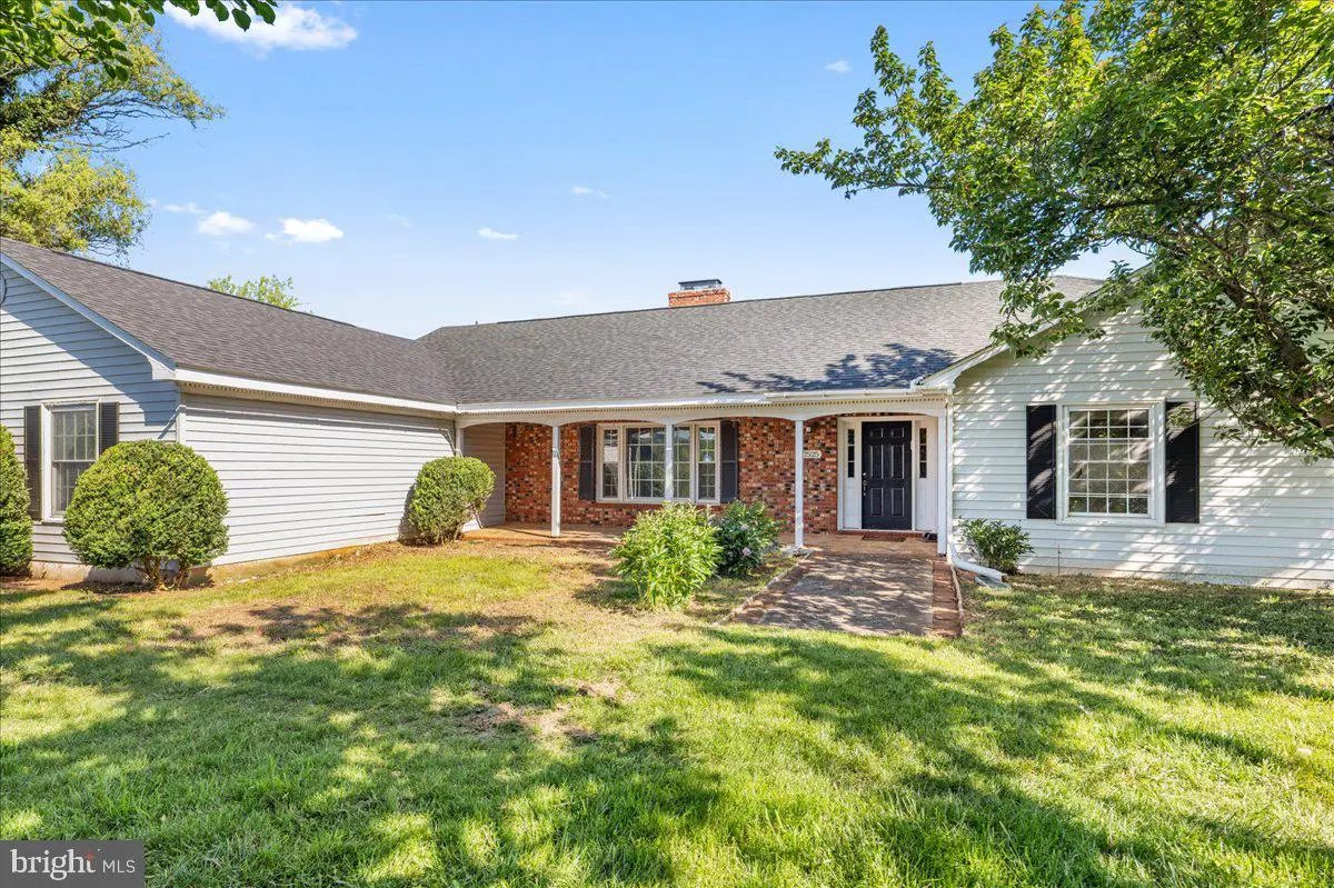 7525 Stonewall Jackson Hwy, Front Royal, VA 22630 - #1