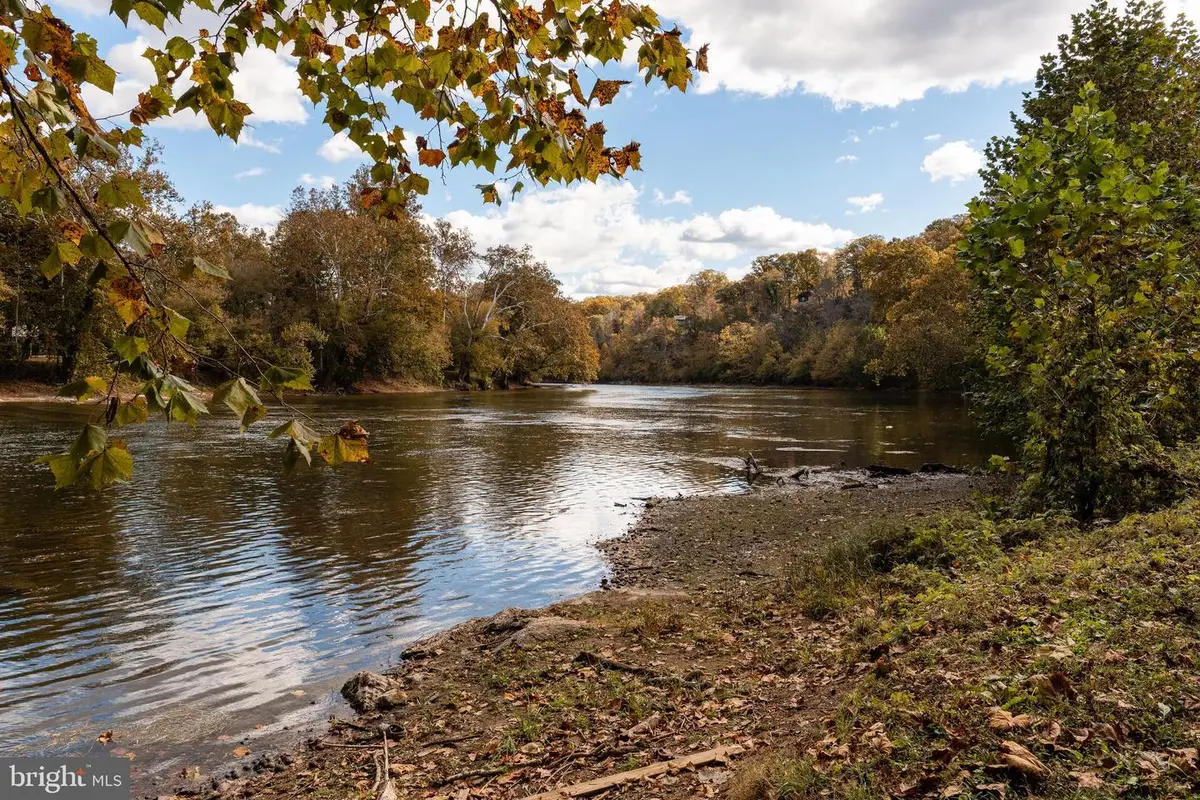 326 Thunderbird Rd, Bentonville, VA 22610 - Image #1