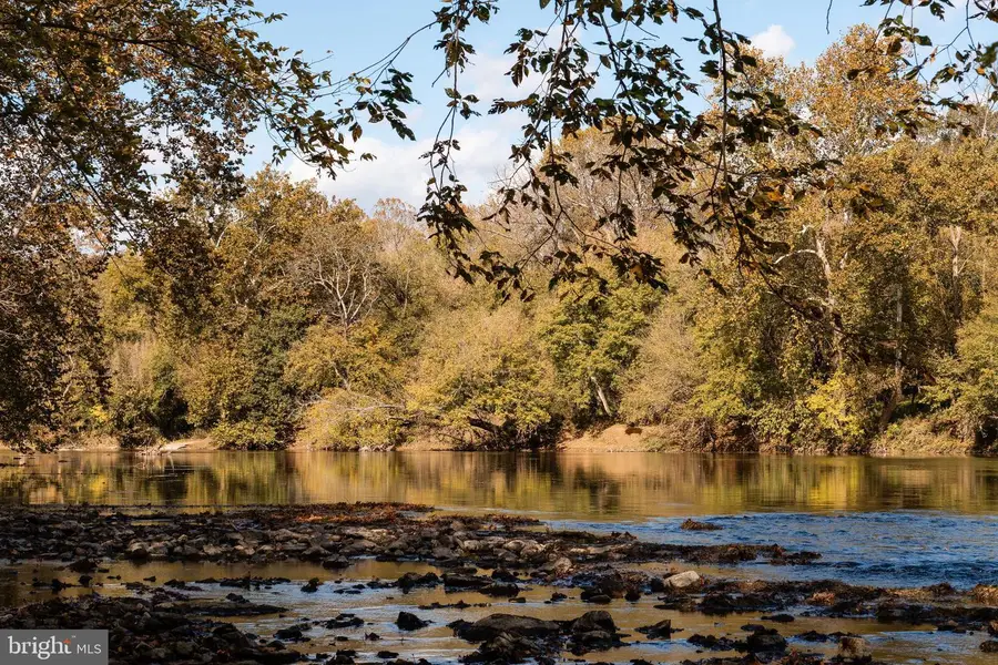 326 Thunderbird Rd, Bentonville, VA 22610 - Image #2