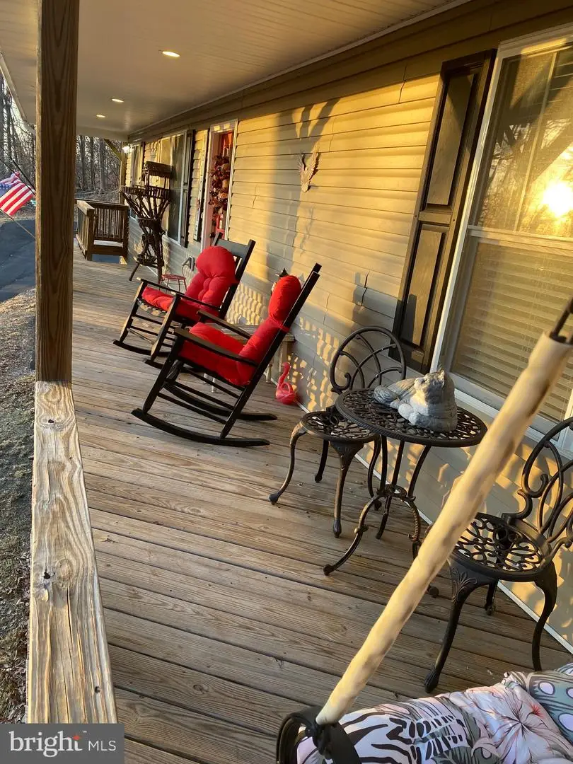 1157 Granny Smith Rd, Linden, VA 22642 - Image #3