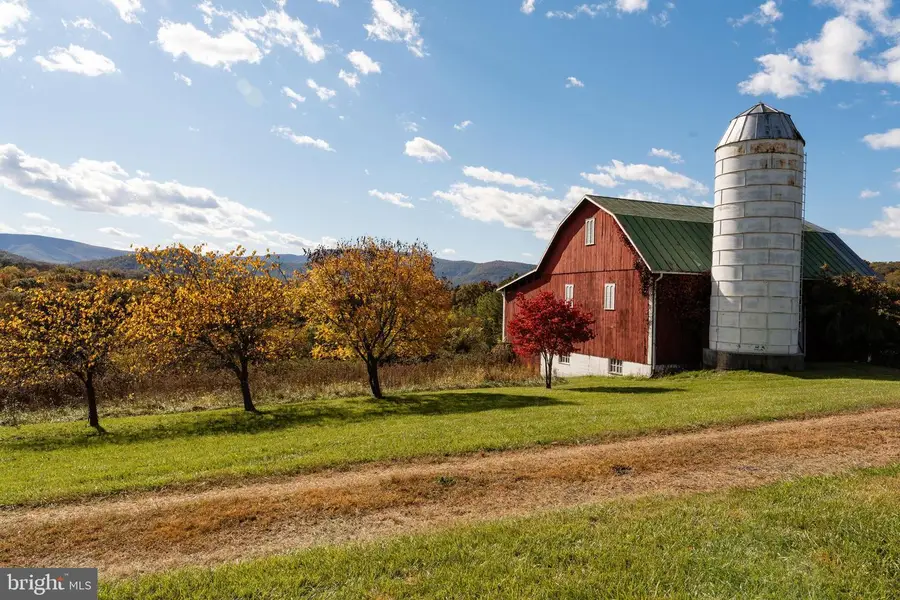 461 Thunderbird Rd, Bentonville, VA 22610 - Image #3