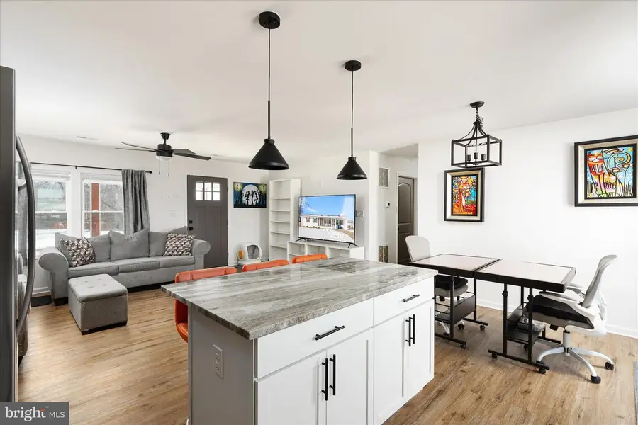 511 W 13th St, Front Royal, VA 22630 - #3