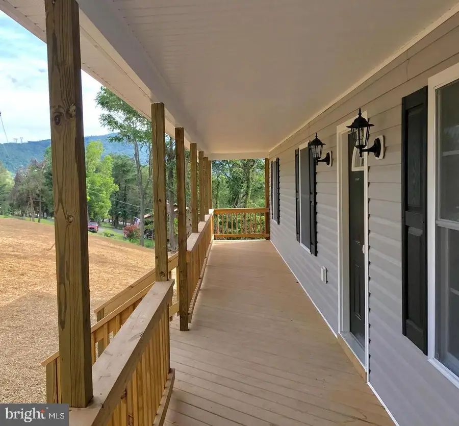 120 Ridge Top Ln., Linden, VA 22642 - Image #2