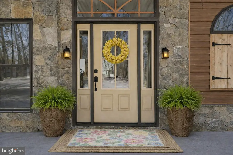 690 Comforter Ln, Middletown, VA 22645 - #2