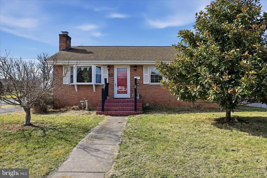 200 Washington Ave, Front Royal, VA 22630 - #3