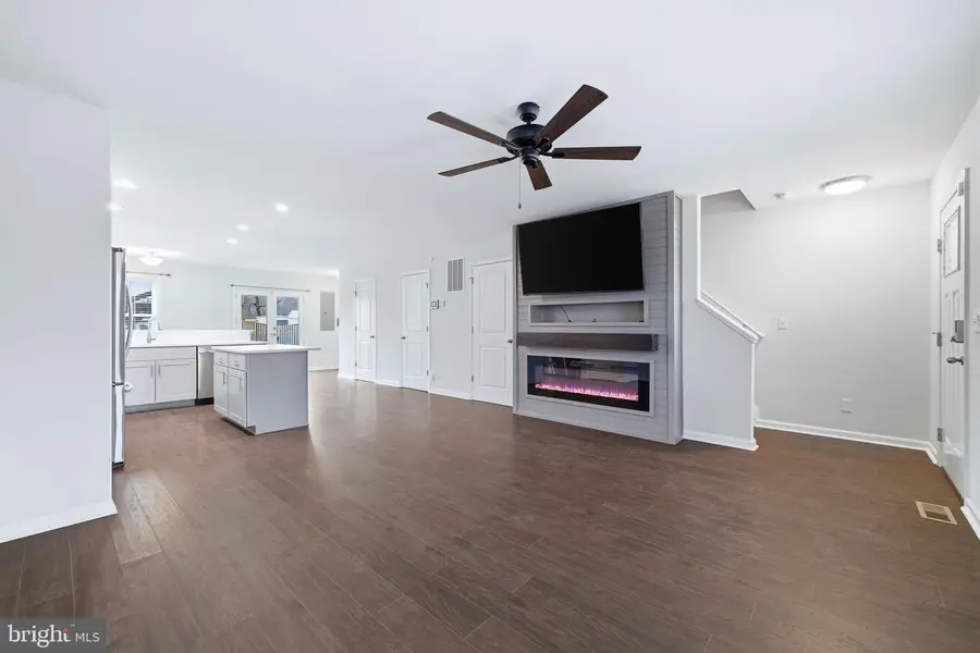 714 Parkview Dr, Front Royal, VA 22630 - #2