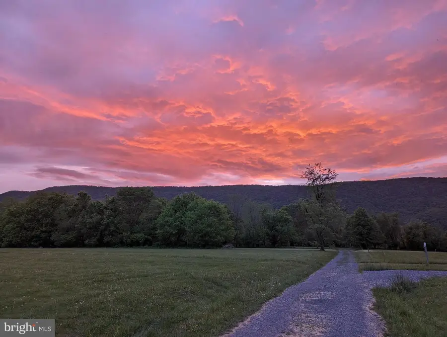 902 Misty Meadow Ln, Bentonville, VA 22610 - #3