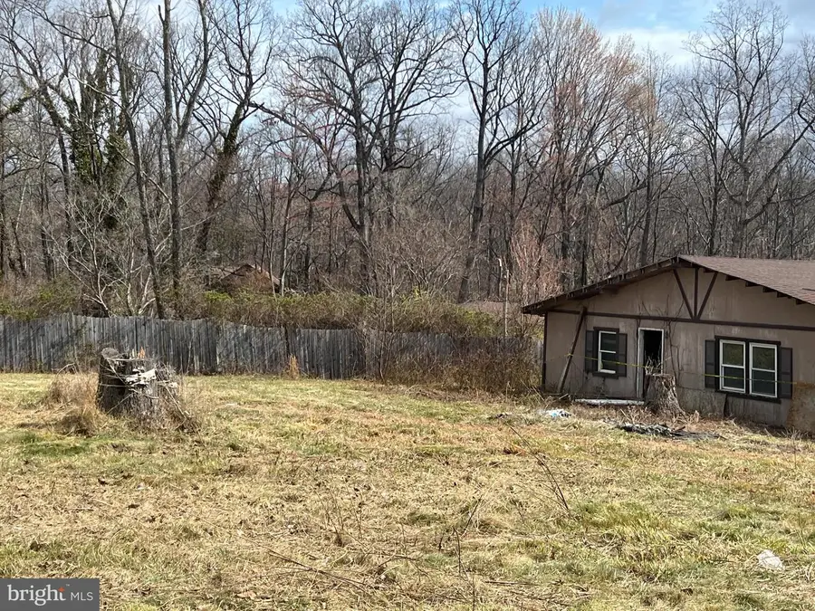 704 Western Ln, Front Royal, VA 22630 - #2