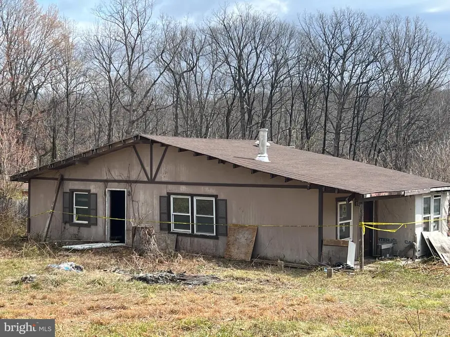 704 Western Ln, Front Royal, VA 22630 - #3