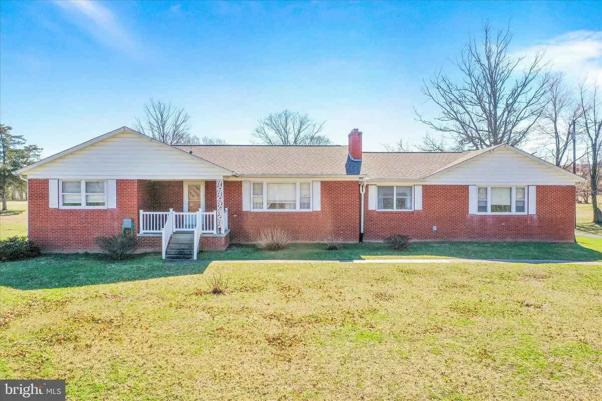 550 Bucks Mill Rd, Strasburg, VA 22657 - #1