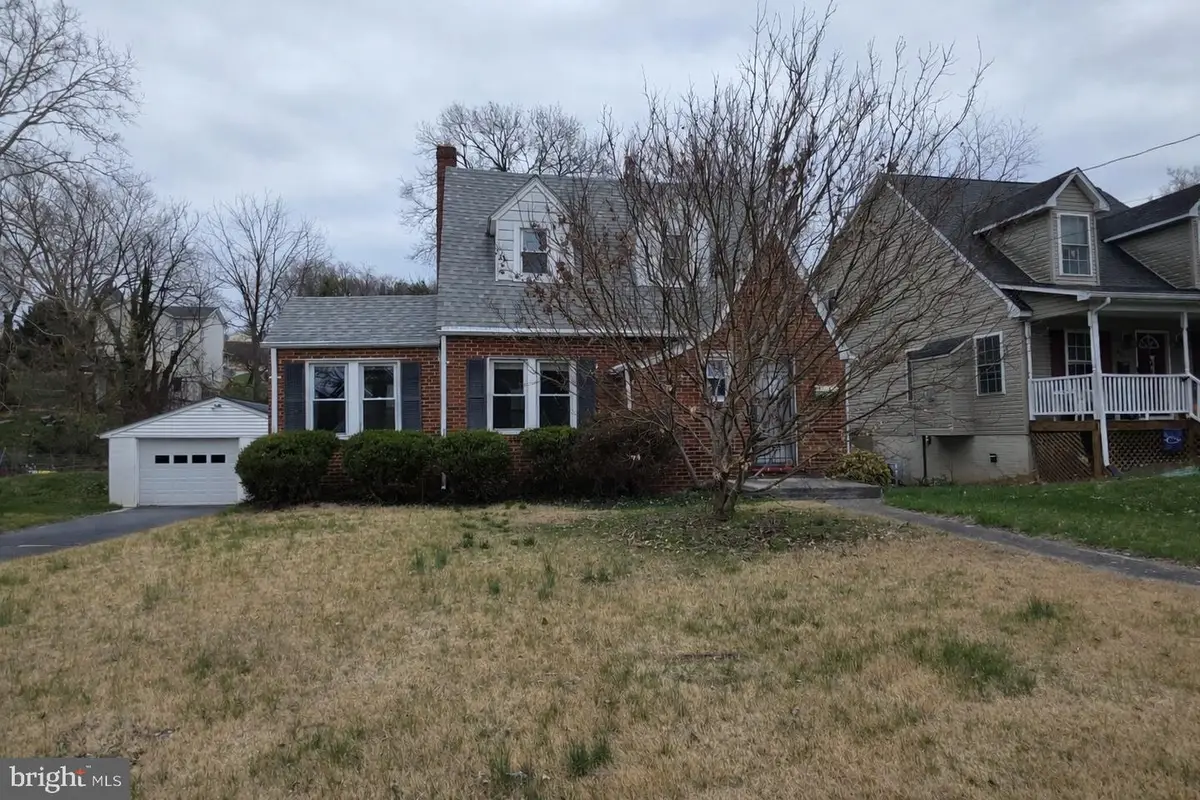 411 Kerfoot Ave, Front Royal, VA 22630 - #1