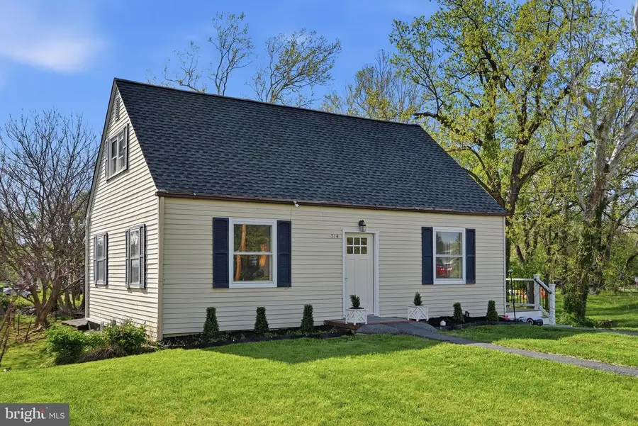 714 Crosby Rd, Front Royal, VA 22630 - #2