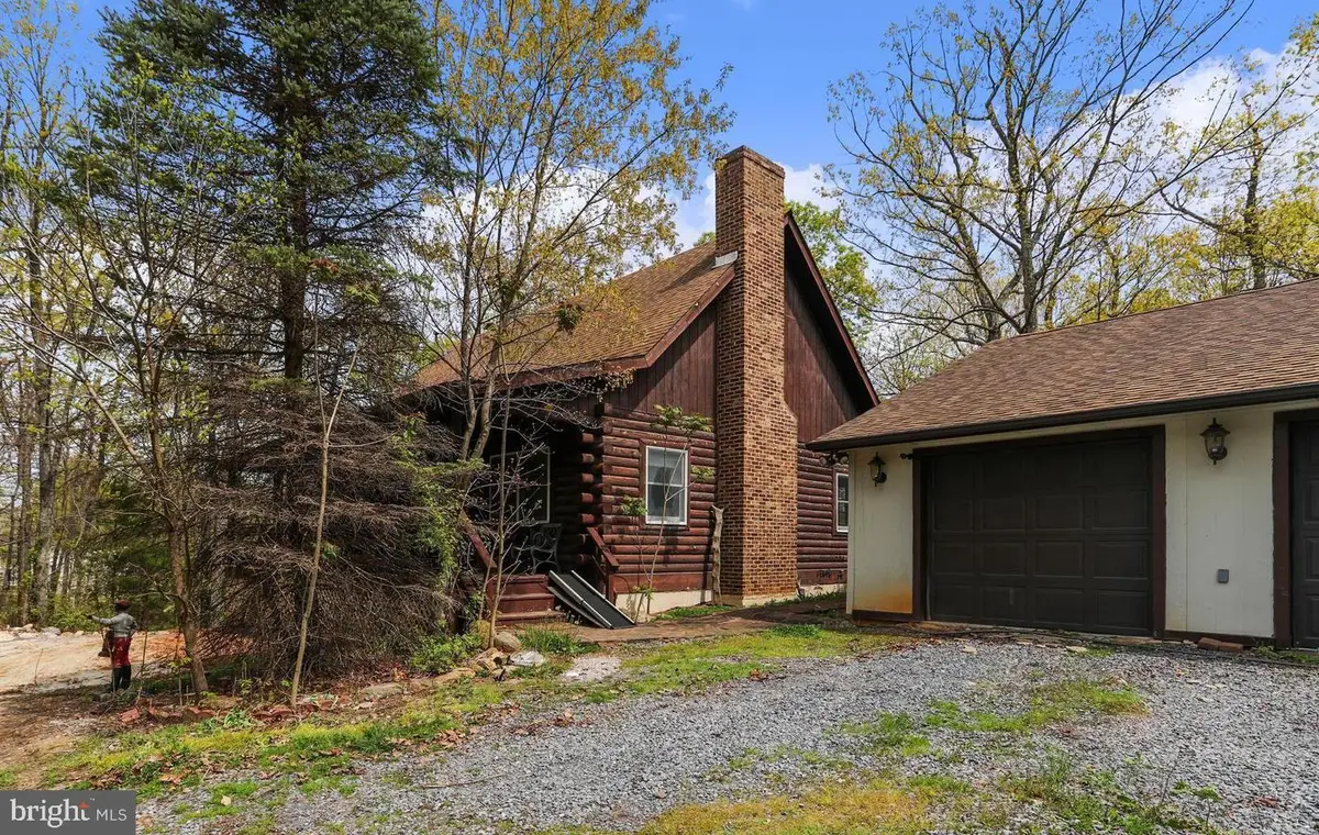 607 Lower Valley Rd, Strasburg, VA 22657 - #1