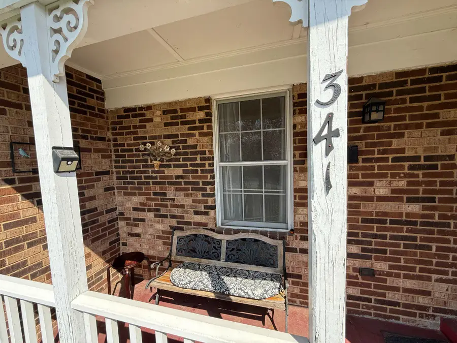 341 W 9th St, Front Royal, VA 22630 - #3