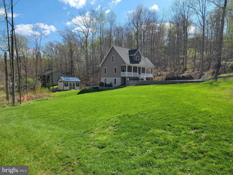 538 Black Twig Rd, Linden, VA 22642 - #2