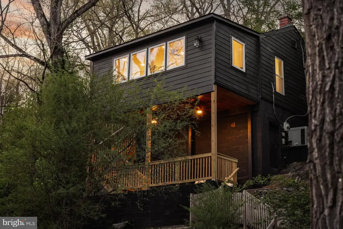 714 Bennys Beach Rd, Front Royal, VA 22630 - #1