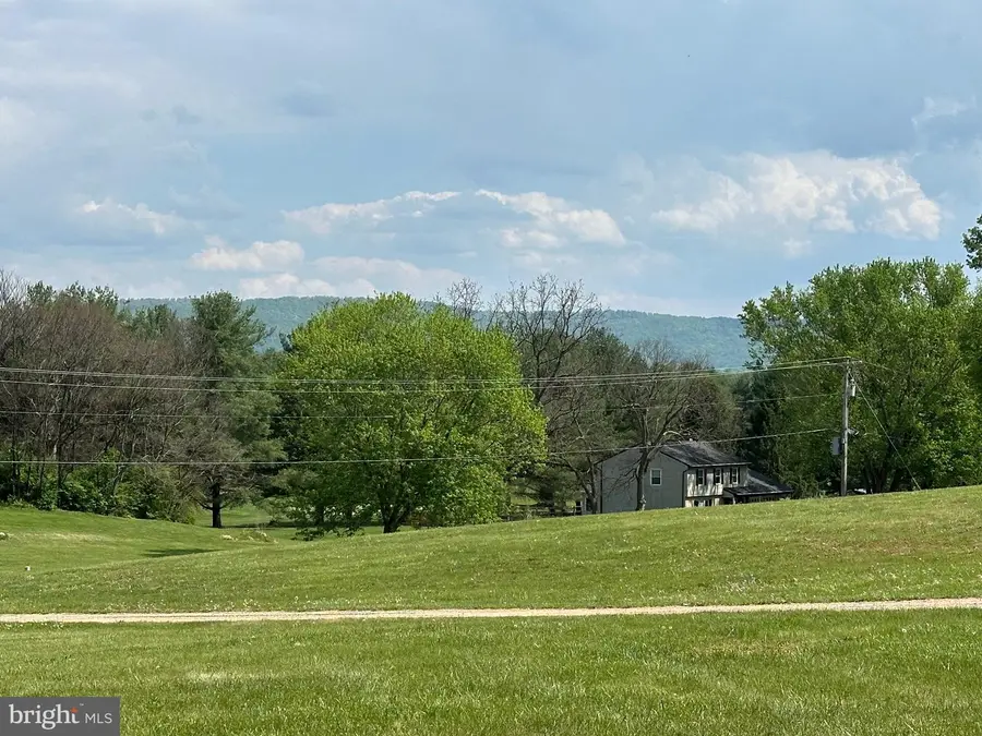 225 Bowling Green Rd, Front Royal, VA 22630 - #2