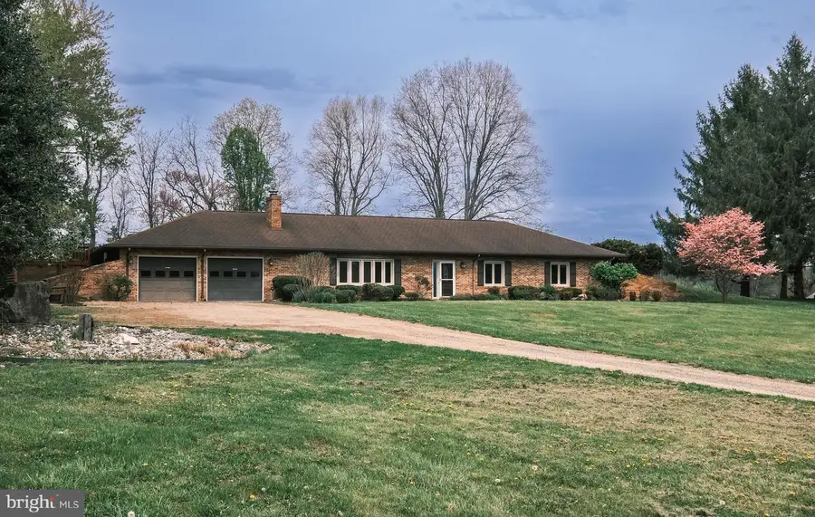 225 Bowling Green Rd, Front Royal, VA 22630 - #3