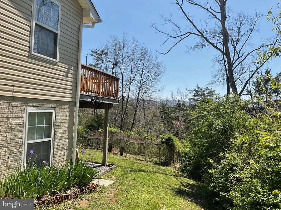 13 Crestview Dr, Front Royal, VA 22630 - #2