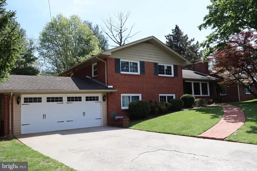 328 Jamestown Rd, Front Royal, VA 22630 - #2