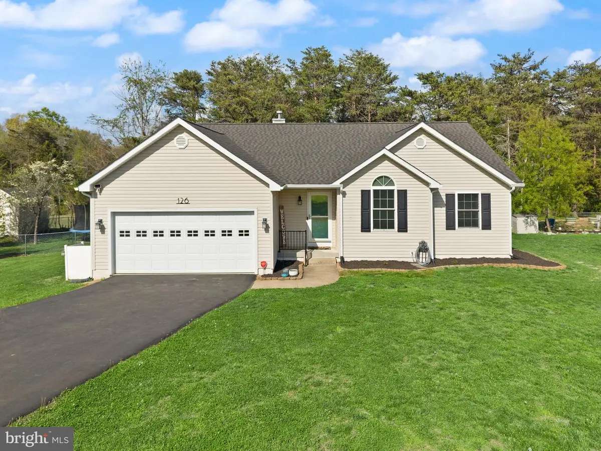 126 Fox Chase Dr, Front Royal, VA 22630 - #1