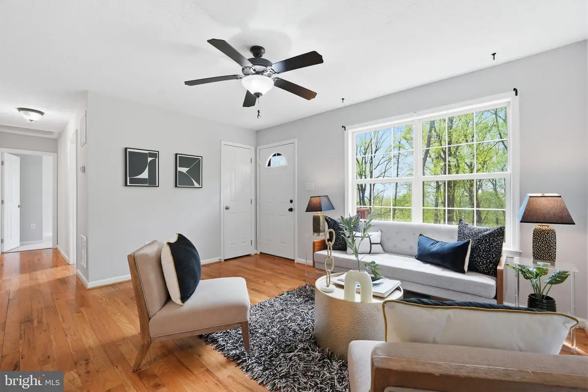 195 Gayles Ln, Front Royal, VA 22630 - #1