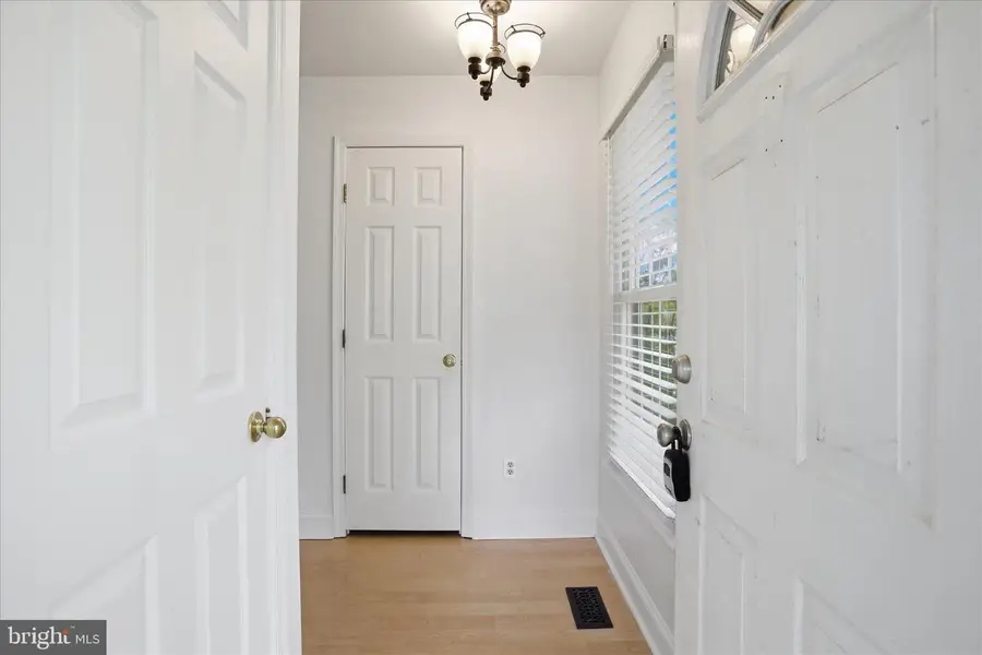 271 Paw Paw Dr, Front Royal, VA 22630 - #2