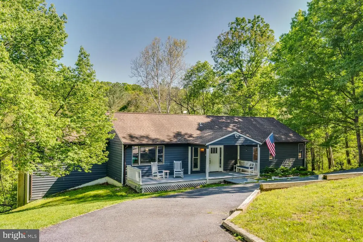 276 Deerhaven Rd, Front Royal, VA 22630 - #1
