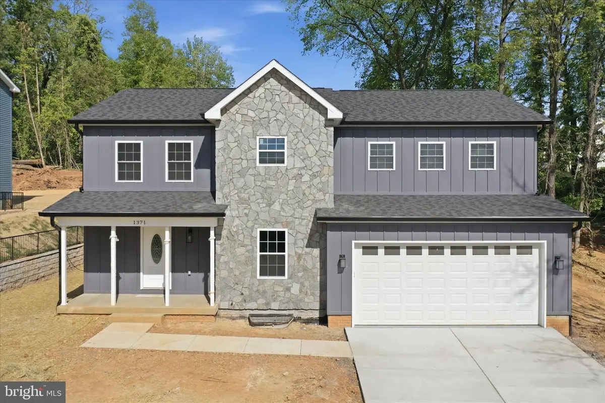 1357 N Royal Avenue, Front Royal, VA 22630 - #1