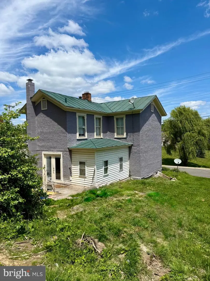 49 W Duck St, Front Royal, VA 22630 - #3