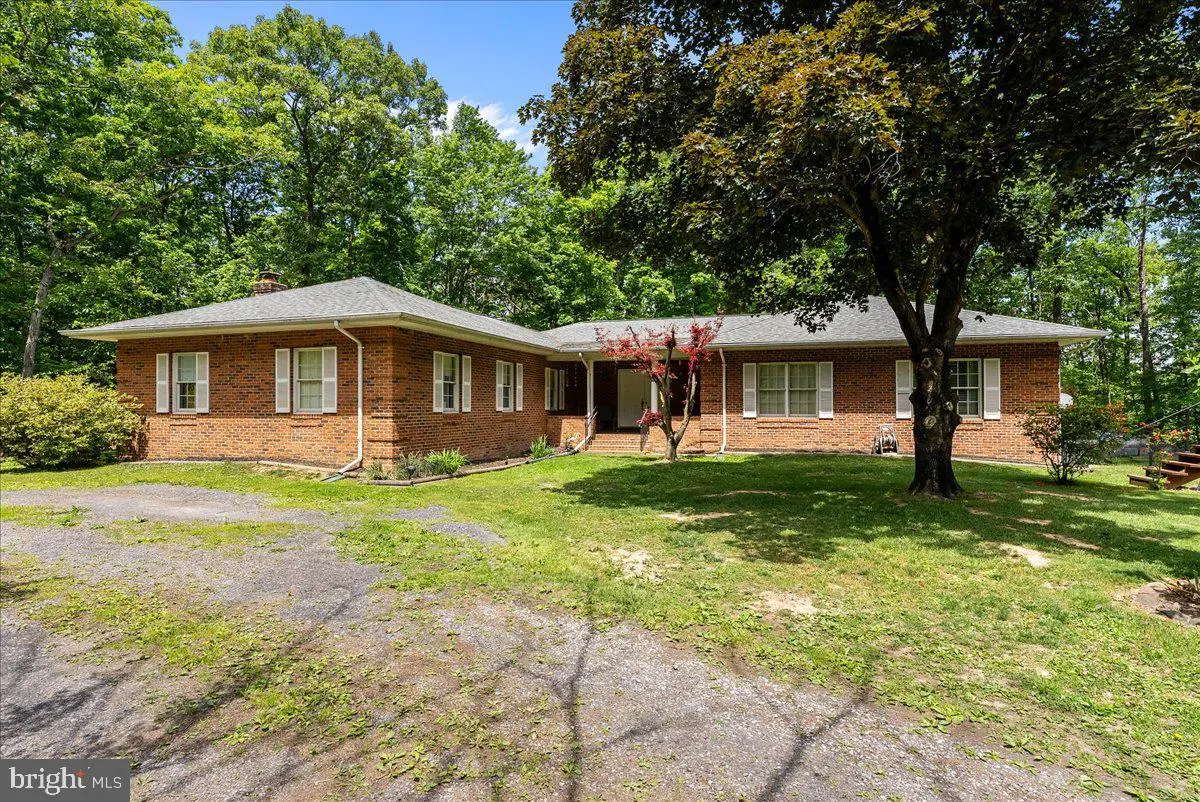 298 Mcdaniel Ln, Middletown, VA 22645 - #1